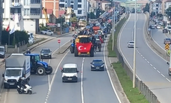 Bafra’da çeltik üreticilerinden traktör konvoyuyla eylem