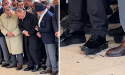 Cenaze namazında Fatih Terim'in ayakkabısının topuğu koptu!