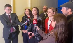 DEM Parti’den kayyum atanan Halk TV’ye dayanışma ziyareti