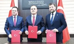 Şamil Tayyar’dan Vali Akbıyık’a istifa çağrısı: ‘Fon alaveresi 'özel hayat' olamaz’