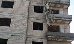 İnşaat işçisi 2 kardeş, iskeleden düştü; 1 ölü, 1 yaralı