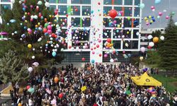 Lösemiyi yenen Hasan için gökyüzüne balon bırakıldı