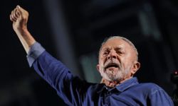 Lula'dan ülkeden kaçan Bolsonaro'ya: 'Brezilya ikinci vatanı, asıl vatanı ABD'