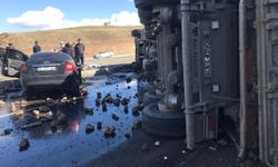 Ağrı’da TIR ile otomobil çarpıştı: 4 ölü, 1 yaralı