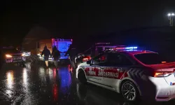 Pendik'te dere taştı: Sele kapılan iki kişi aranıyor