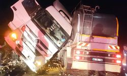 Tanker ile TIR çarpıştı: 1 ölü, 1 yaralı