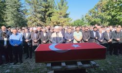 Otomobilinde ölü bulunan Vali Yardımcısı Ayrancı, Amasya’da toprağa verildi