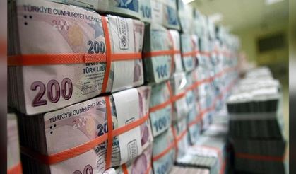 Bütçe nisanda 174,7 milyar lira açık verdi