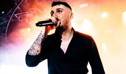 Organizatör teknik ekibine ödeme yapmadı! Blok3 sokak ortasında sevenlerine konser verdi