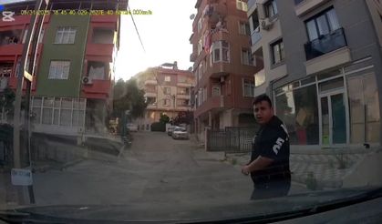 Pendik'te trafikte tartıştığı sürücüye eşi ve kızının yanında bıçak çekti