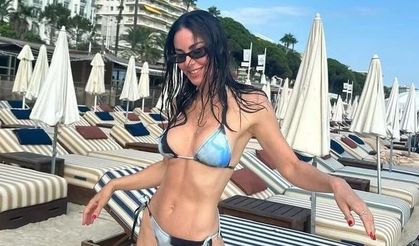 Defne Samyeli bikinisiyle 53. yaşını kutladı: Fit vücudunu görenler fotoşop dedi