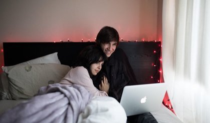 14 Şubat'ta sevgilinizle birlikte izleyebileceğiniz 10 heyecan dolu film