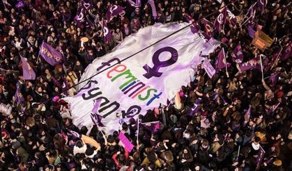 Ünlü isimlerden 8 Mart mesajları: 'Kadınlar hakkı olanı ister'