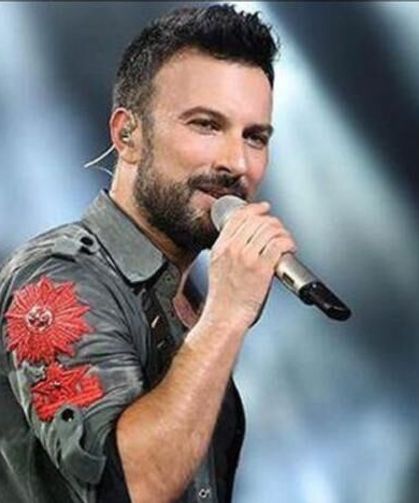 Tarkan, saçlarını kısacık kestirdi!