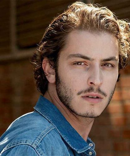 Boran Kuzum bu kez yönetmen koltuğuna oturdu