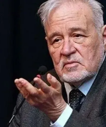 İlber Ortaylı'nın mezarı ziyarete kapatıldı