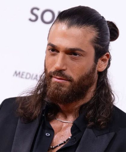 Can Yaman imajını baştan aşağı değiştirdi! Gören gözlerine inanamadı