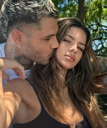 Mauro Icardi sevgilisinin çıplak fotoğrafını paylaştı