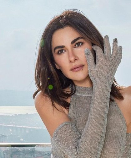 Nesrin Cavadzade sessiz sedasız evlendi!