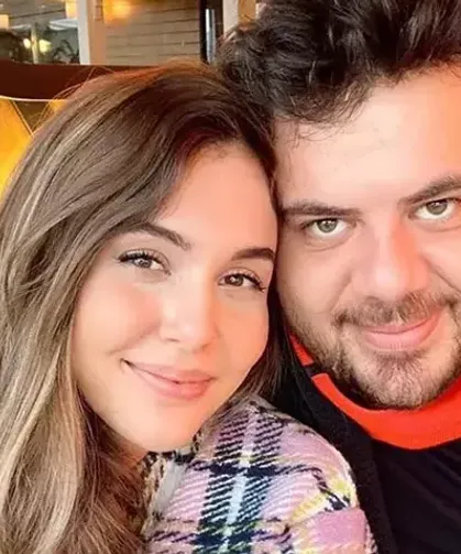 Eser ve Berfu Yenenler çifti Paris'te dolandırıldı
