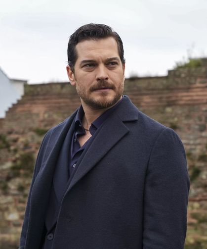 Eşref Rüya dizisinde korkutan kaza!