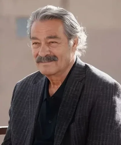 Kadir İnanır'dan hayranlarını sevindiren haber