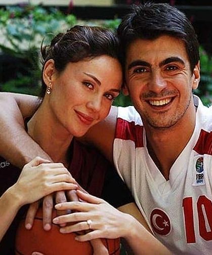 Demet Şener’den yıllar sonra gelen evlilik itirafı: Hayal kırıklığıydı!