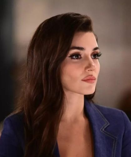 Hande Erçel'den İngilizce sorusuna şok yanıt: Bilemezsin seviyemi!