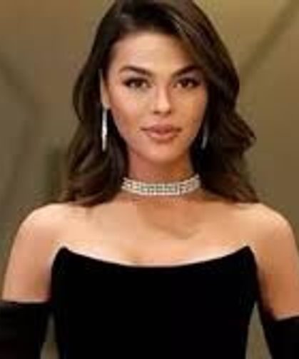 Ünlü oyuncu Aslıhan Karalar'ın evi yandı!