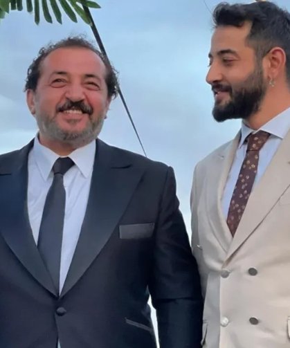 MasterChef jürisi Mehmet Şef'in oğlu Anahtar Parti'ye katıldı