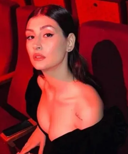 Derin Beşikçioğlu, babasıyla olan küçüklük fotoğraflarını paylaştı: 'Buluşacağız'