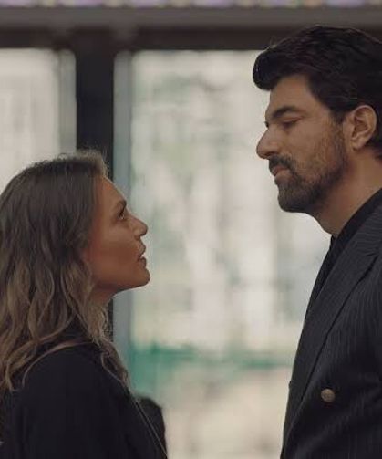 Engin Akyürek ve Aslı Enver yeniden sette!