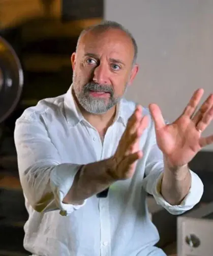 Halit Ergenç'ten Nişantaşı'nda skuter turu