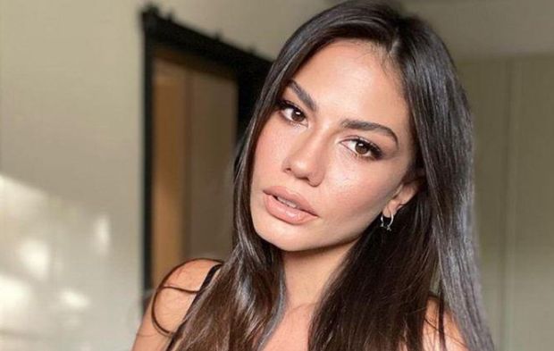 Demet Özdemir Cannes'ı yaktı geçti! Herkes onu konuştu