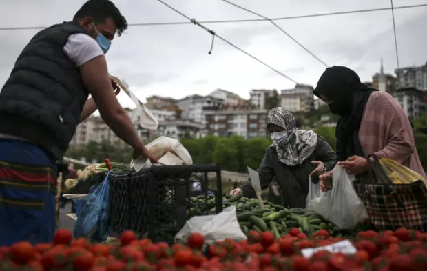 GENAR anketi: MHP'lilerin yüzde 53,6'sı ekonomi yönetimine güvenmiyor