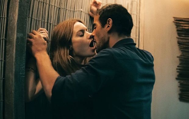 Erotik sahneleriyle Netflix'e damga vuran 10 film!