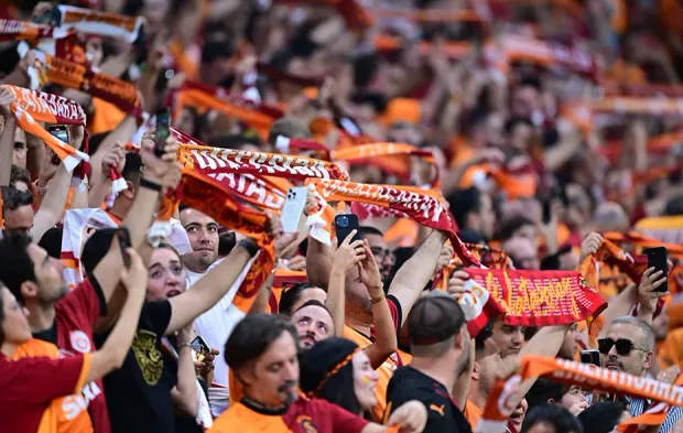 Günün spor manşetleri: ‘Galatasaray taraftarı isyan bayrağını açtı!’