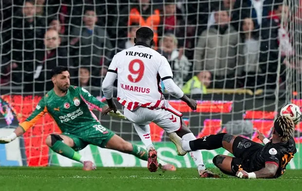 Günün spor manşetleri: ‘4 derken 4'lük oldu!’