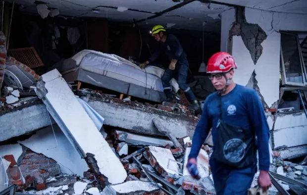 Kolombiya 7,4'lük depremle sallandı: Arama kurtarma çalışmaları sürüyor!