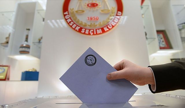 Sosyo Politik anketi: Her üç AK Partili’den sadece biri partisini başarılı buluyor