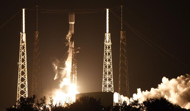 NASA, Uluslararası Uzay İstasyonu'nun dünyaya indirilmesi için SpaceX ile anlaştı