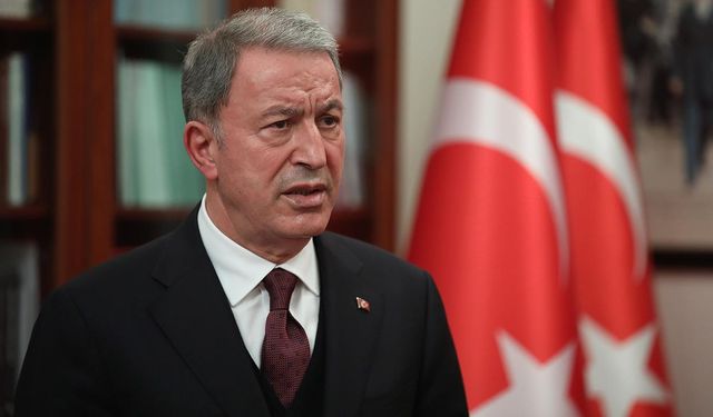 Hulusi Akar: Terörist neredeyse hedefimiz orası