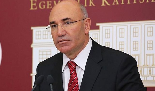 Mahmut Tanal’dan AK Parti sıralarına katılım eleştirisi: 7-8 milletvekiliyle yasalar görüşülüyor