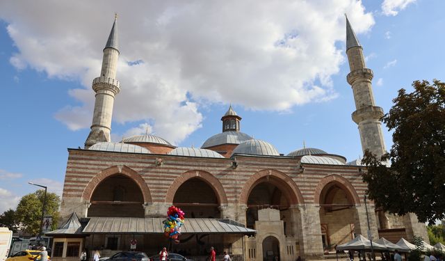 Edirne'de tarihi cami minaresinde hırsızlık