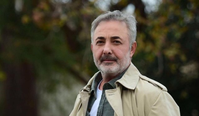 Mehmet Aslantuğ’un annesi hayatını kaybetti!