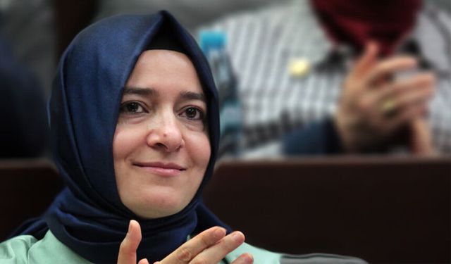 Fatma Betül Sayan Kaya, istifa etti!