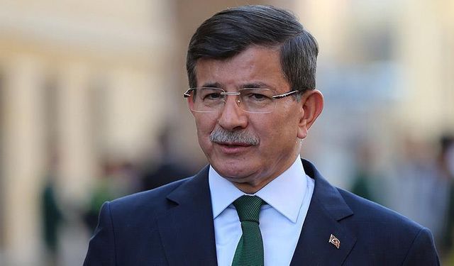 Davutoğlu: Görevde olsaydım SDG ile diyalog kurardım, tereddütsüz diyalog kurulmalı