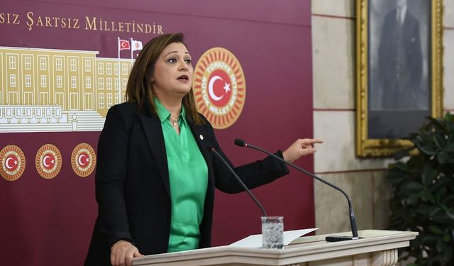 CHP'li Köksal'dan şiddet gören kadınlara 'meşru müdafaa hakkı' tanınmasına yönelik kanun teklifi