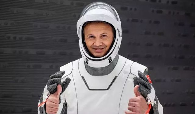 Astronot Gezeravcı'nın dönüşü ertelendi