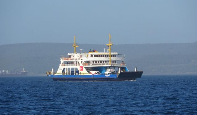 Gökçeada ve Bozcaada feribot hatlarında bazı seferler iptal edildi